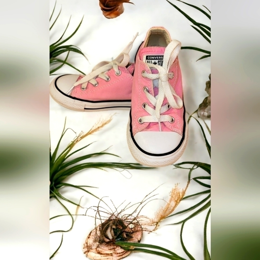 Converse Pink Lace up Sneakers